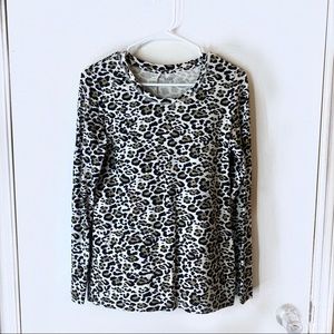 A.N.A. - Women’s long sleeve leopard print top